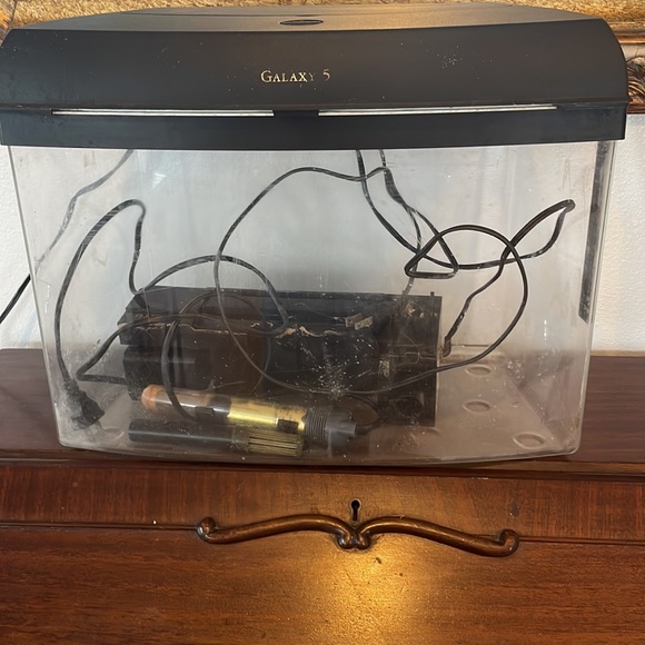 Plastic Fish tank 5 gallon aquarium hood filter heater light bundle - Picture 10 of 12